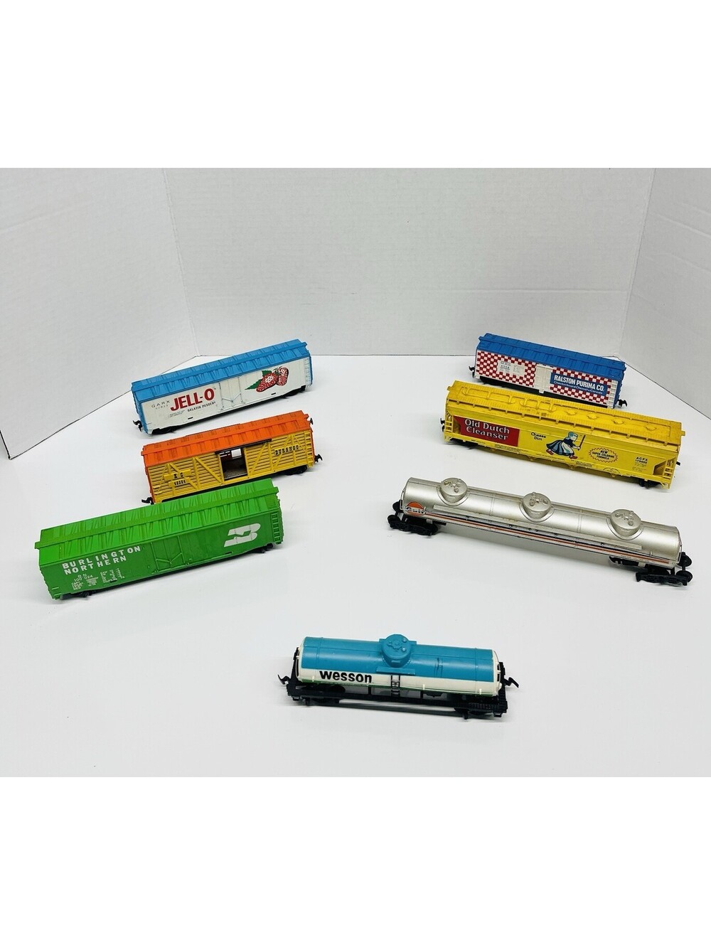 Lot Of 7 HO Scale Bachmann Train Various